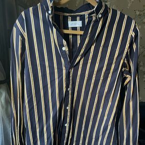 Medium Men’s Saturdays NYC button down shirt. Like new